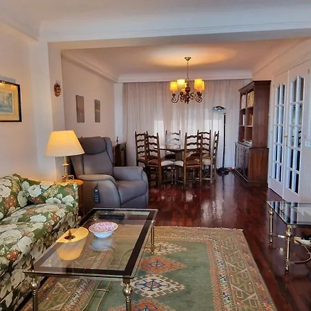 Apartament El Ventanal De La Playa - 6 Pax - 4 Hab Y 2 Banos - Vut-4511-as Gijón