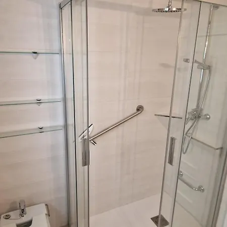 Apartment El Ventanal De La Playa - 6 Pax - 4 Hab Y 2 Banos - Vut-4511-as *